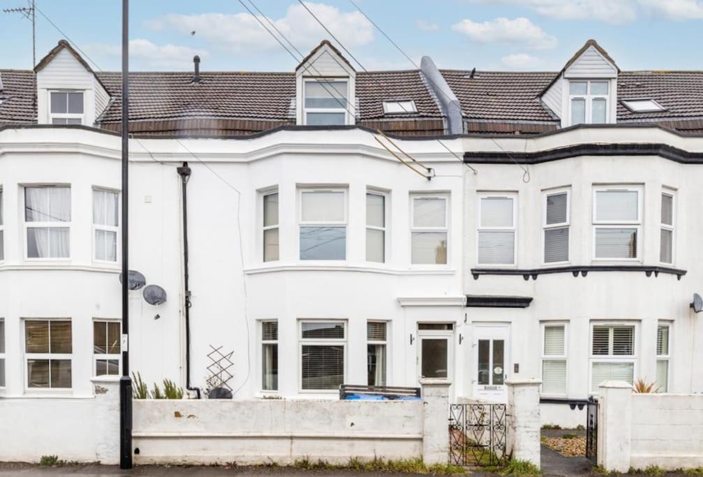 Cosy Flat In Burgess Hill, Sussex Lägenhet Exteriör bild